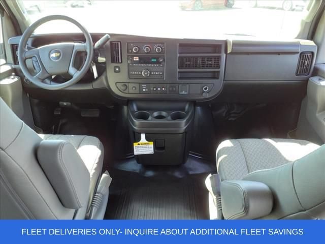 2025 Chevrolet Express Cargo Work Van - Photo 11