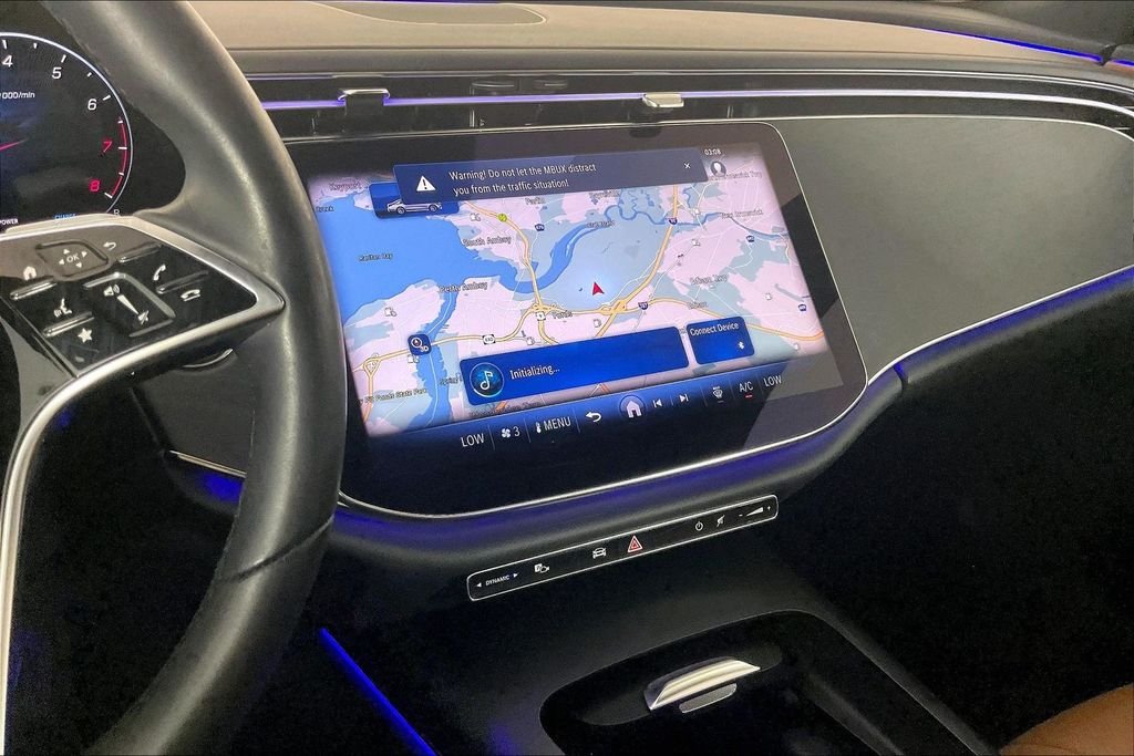 2025 Mercedes-Benz E-Class E350 - Photo 6