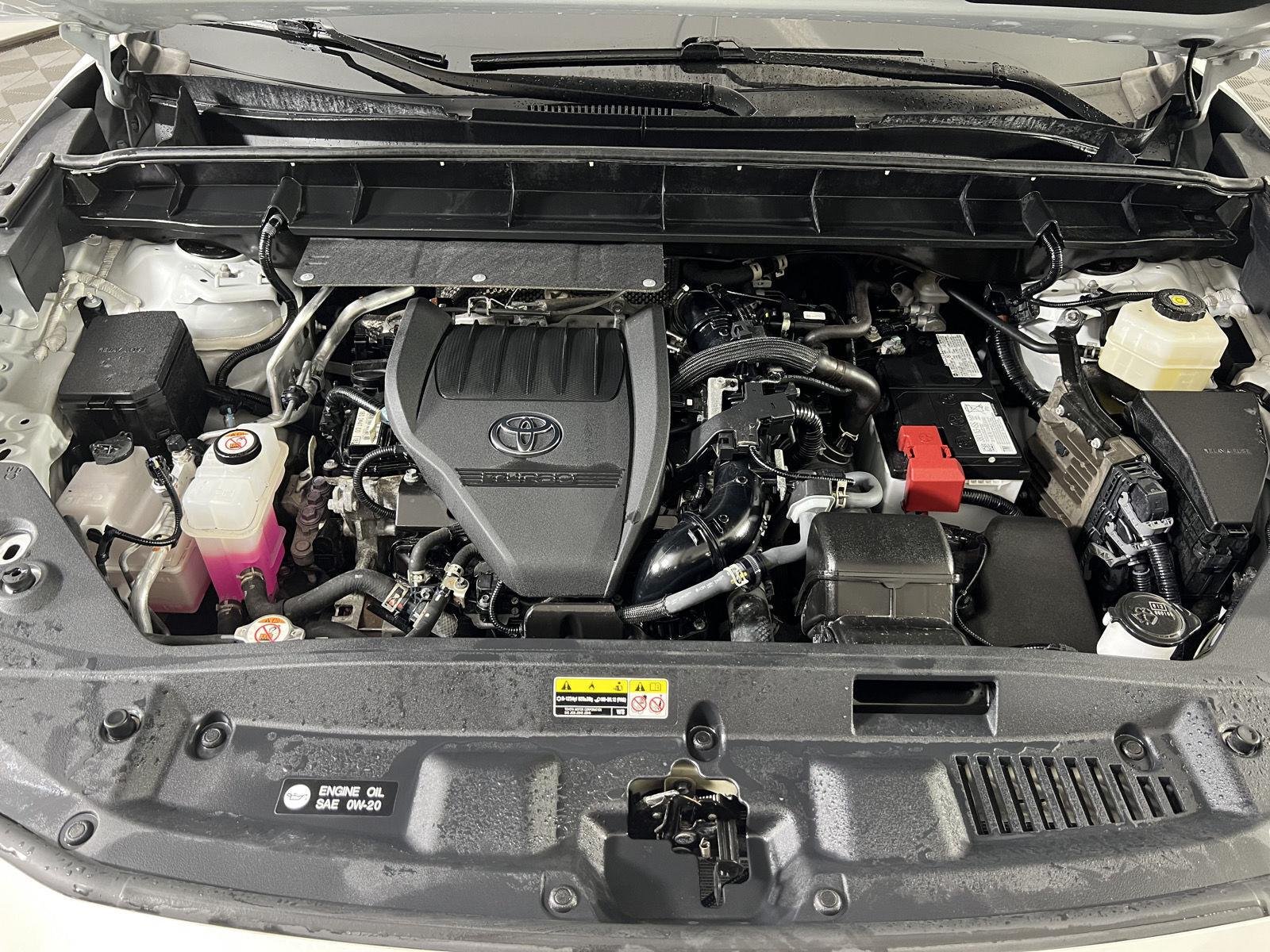 Used 2023 Wind Chill Pearl Toyota XLE image 34