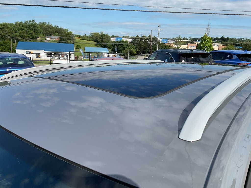 Used 2020 Gray Volkswagen 2.0T SE w/Technology image 6
