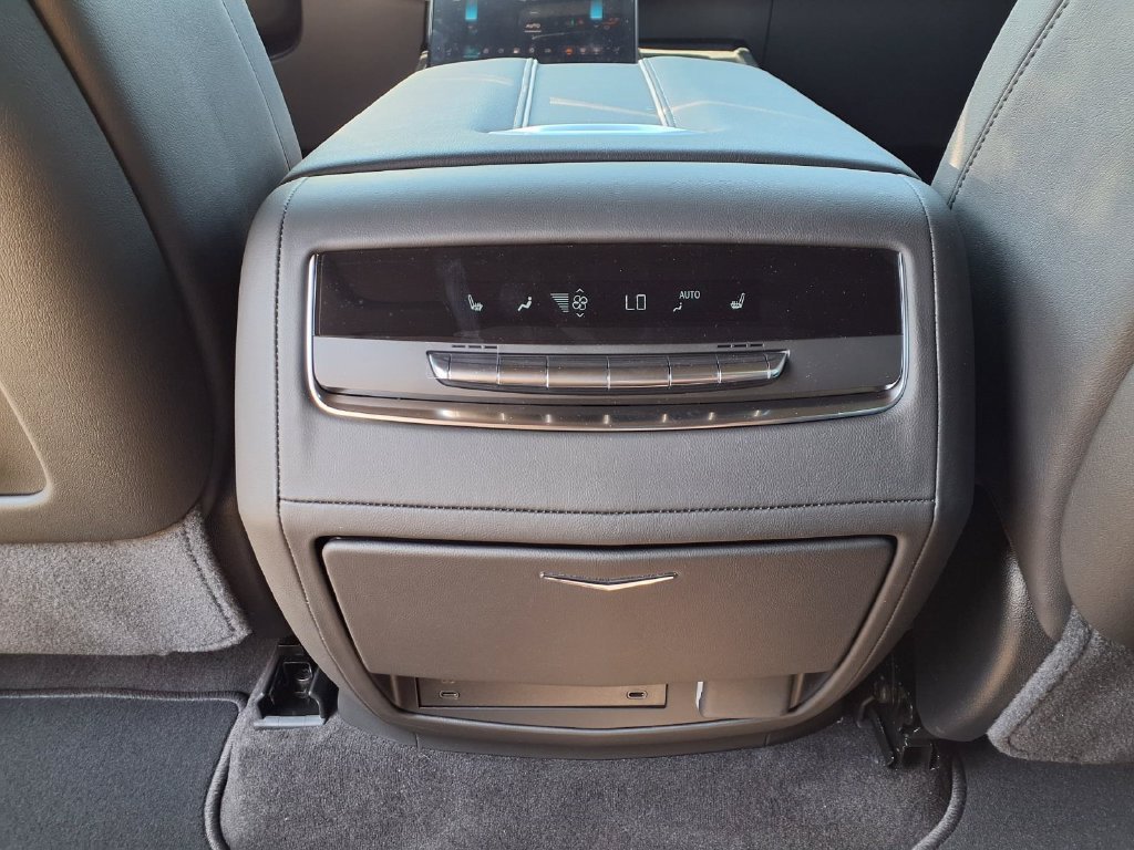 2026 Cadillac Escalade ESV Sport - Photo 12