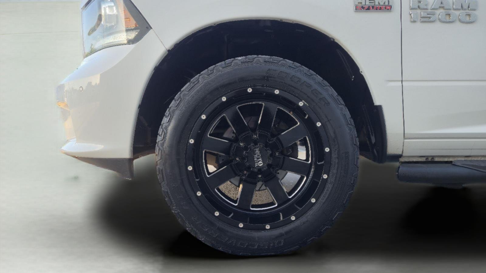 Used 2015 Bright White Clearcoat Ram Sport image 11