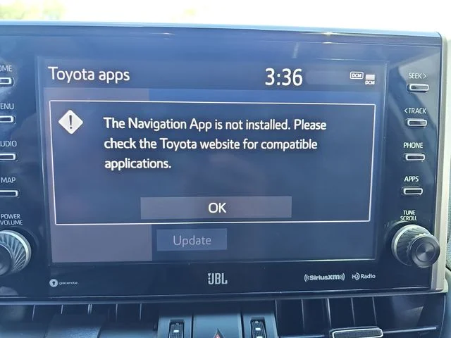 Used 2022 Gray Toyota XLE Premium image 23