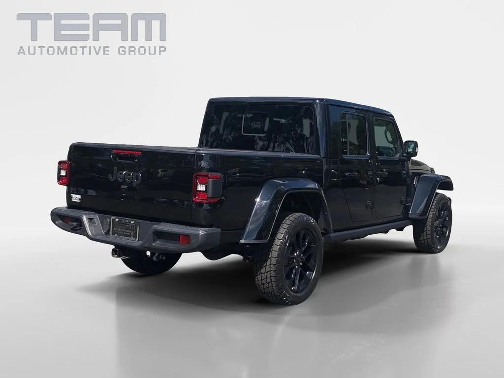 Used 2023 Black Jeep Overland image 7