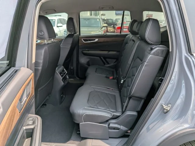 New 2026 Gray Volkswagen 2.0T SE w/Technology image 10