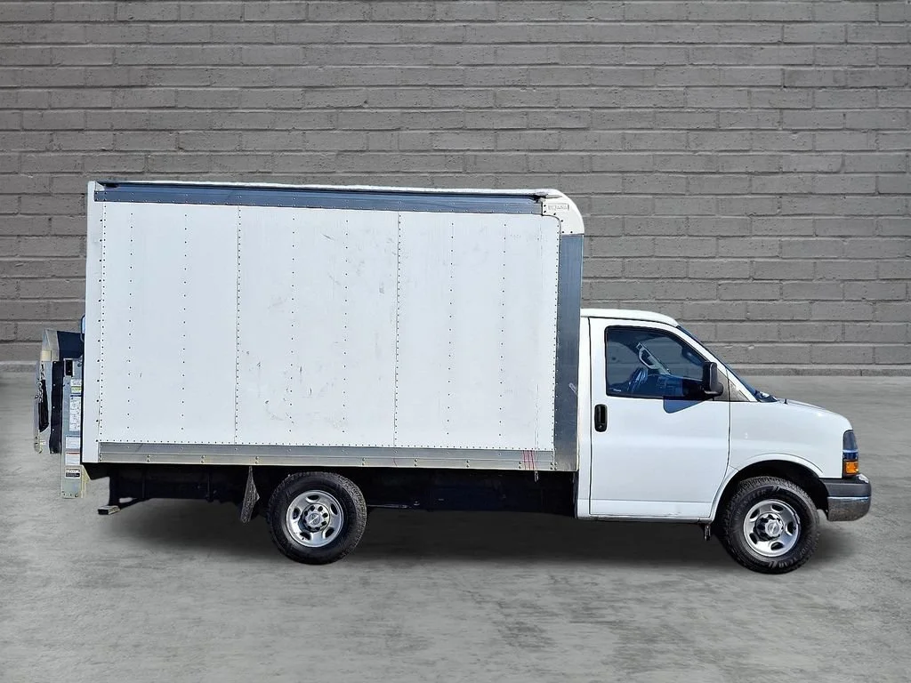 Used 2023 Summit White Chevrolet Work Van image 13