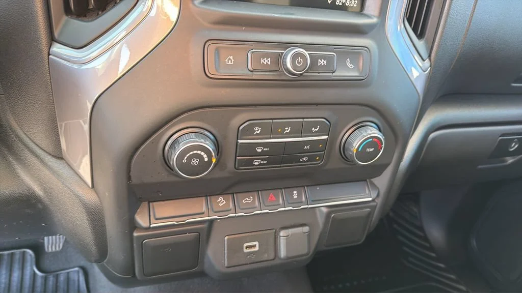Used 2019 BLACK Chevrolet Custom Trail Boss image 30