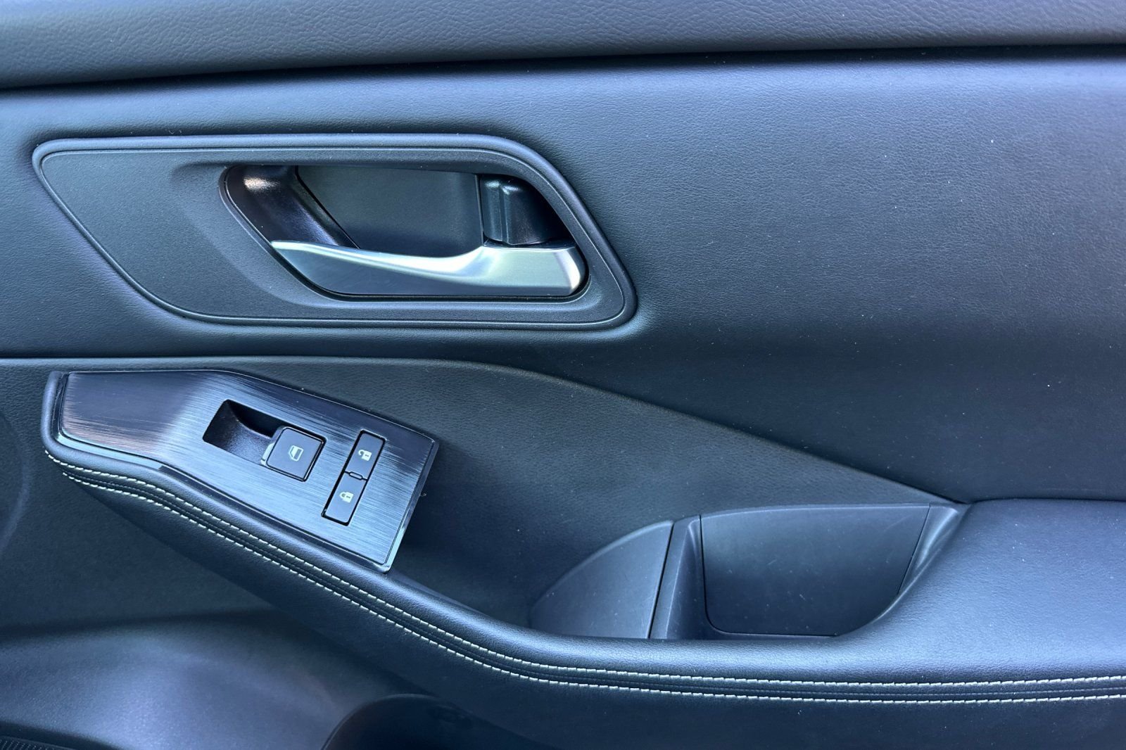 Used 2025 Black Nissan SV image 20