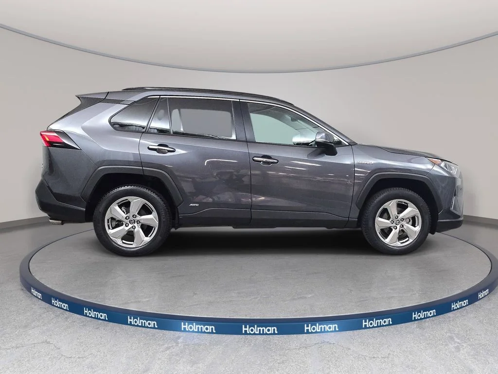 Used 2019 Gray Toyota Limited image 5