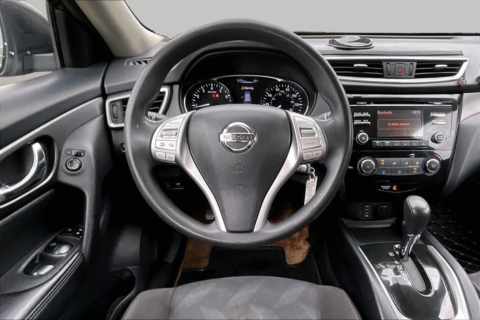 Used 2015 Midnight Jade Nissan S image 5