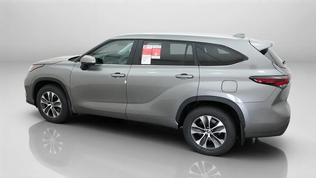 New 2026 Heavy Metal Toyota XLE image 15