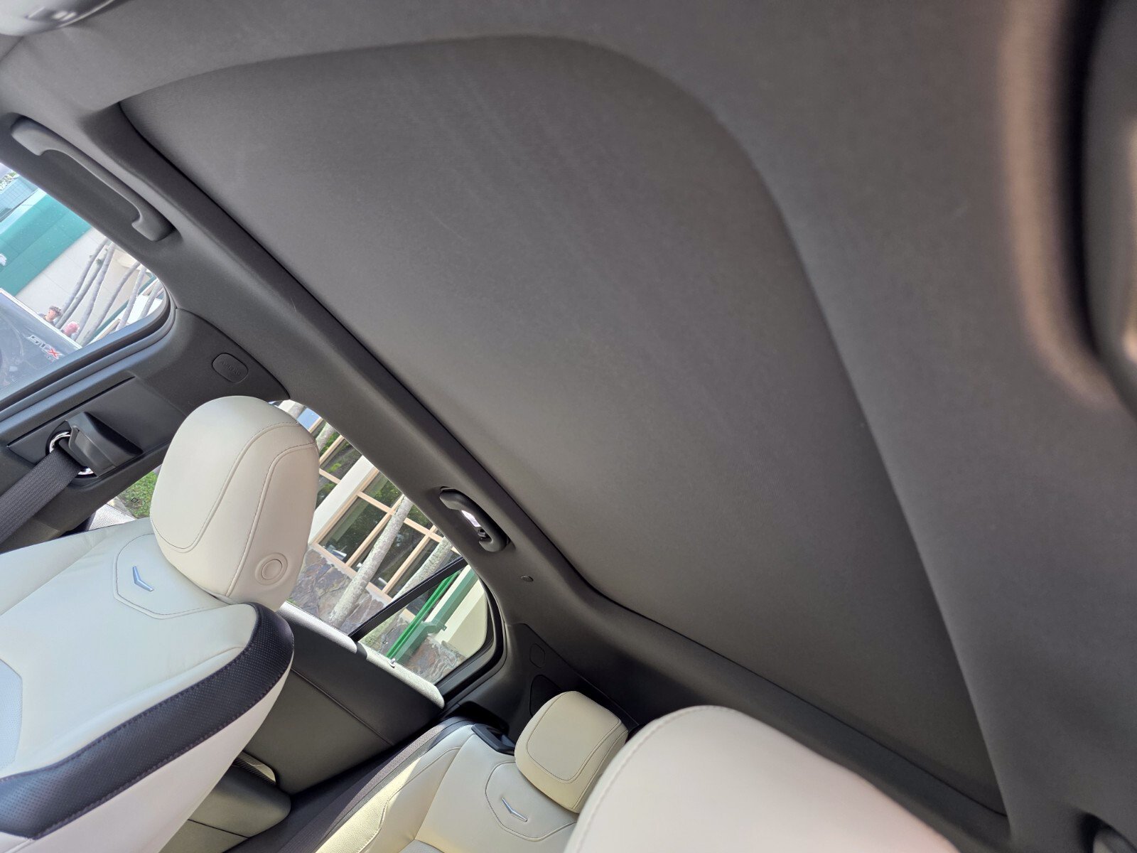 Used 2022 Crystal White Tricoat Cadillac FWD Sport image 13