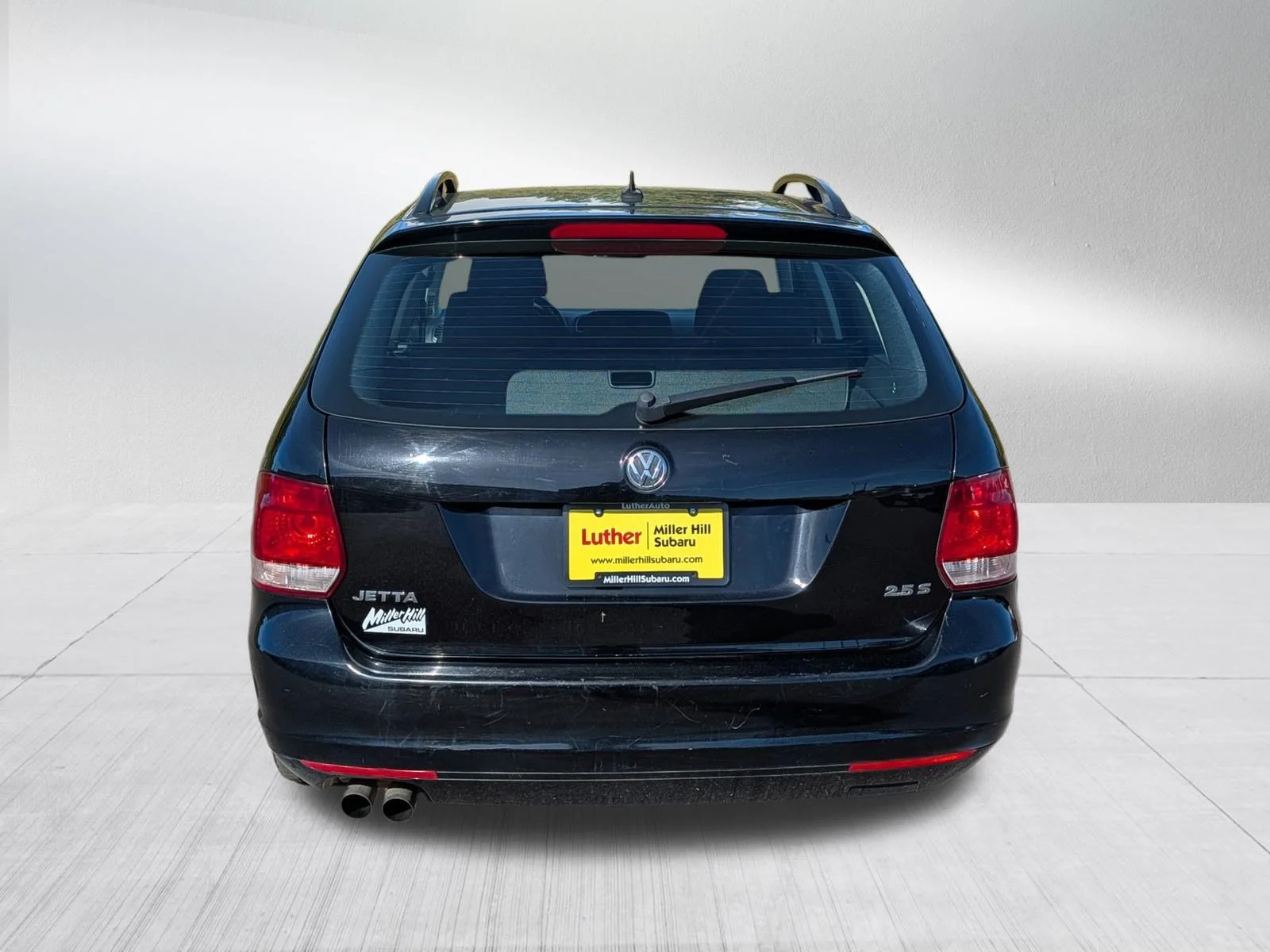 Used 2014 Black Uni Volkswagen S image 6