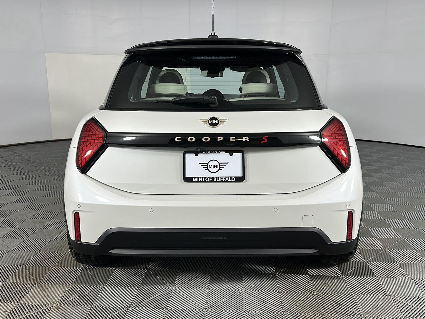 Used 2025 Nanuq White Metallic MINI Cooper S image 22