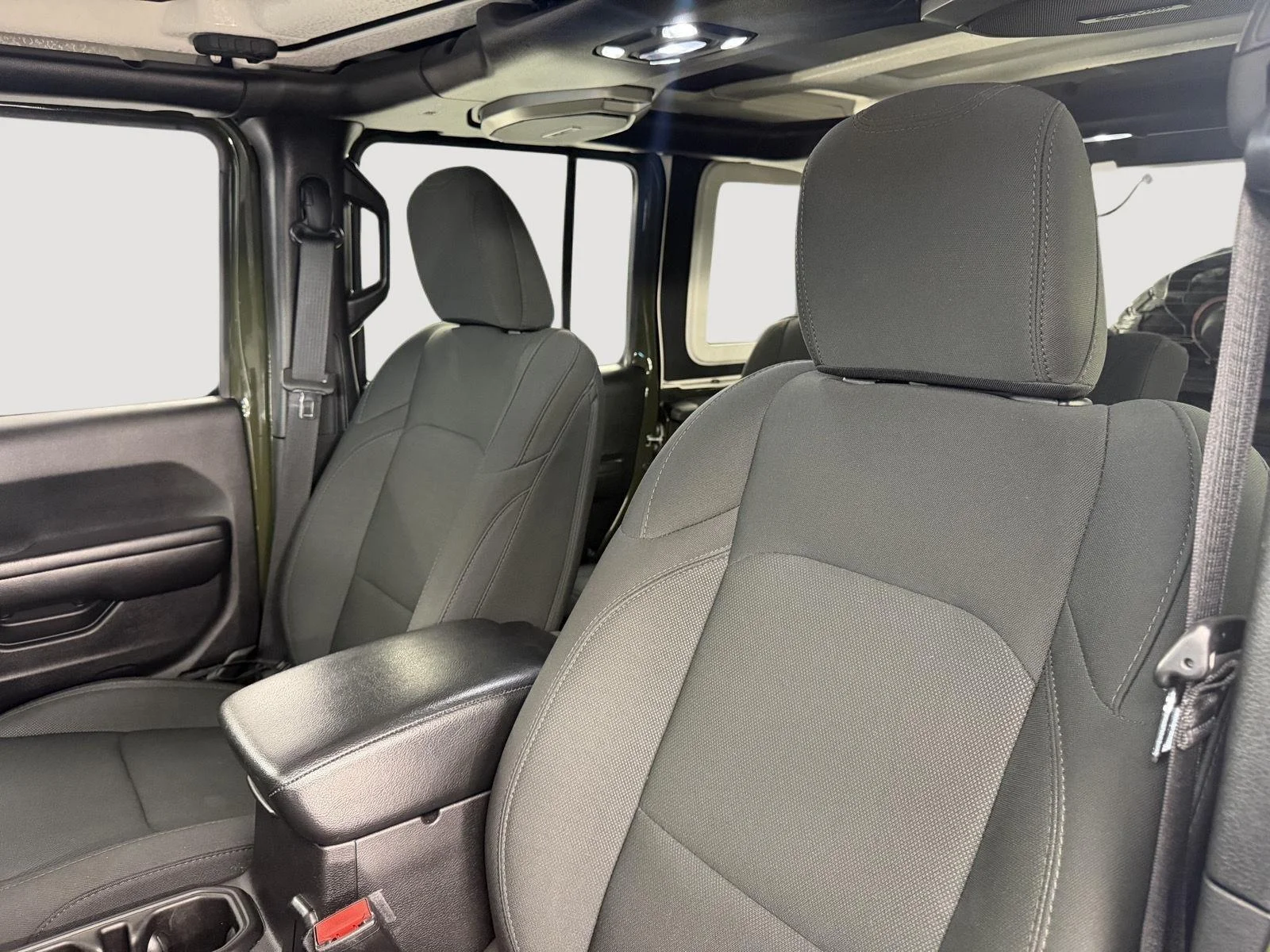 Used 2021 Sarge Green Clearcoat Jeep Unlimited Sport Altitude image 3