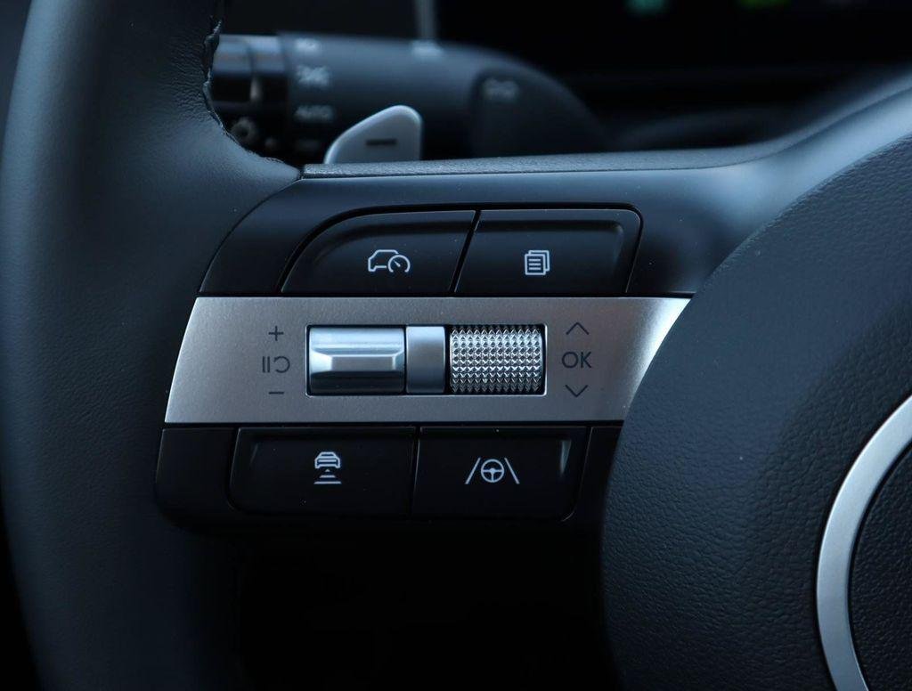 New 2026 White Hyundai SEL Convenience image 10