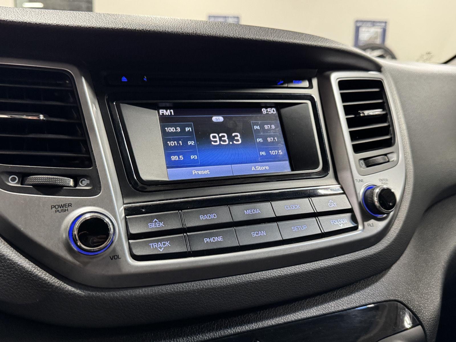 2017 Hyundai Tucson SE - Photo 31