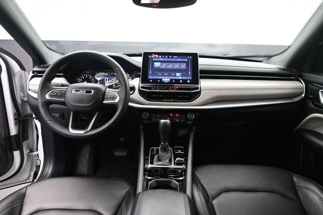 2025 Jeep Compass Limited - Photo 12