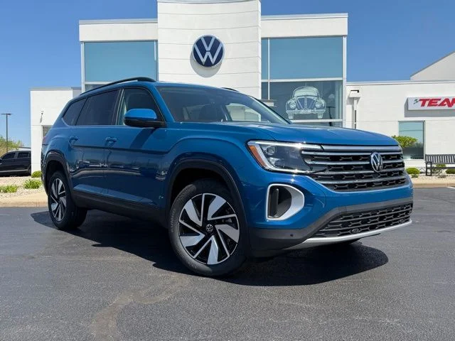 New 2026  Volkswagen 2.0T SE w/Technology image 1