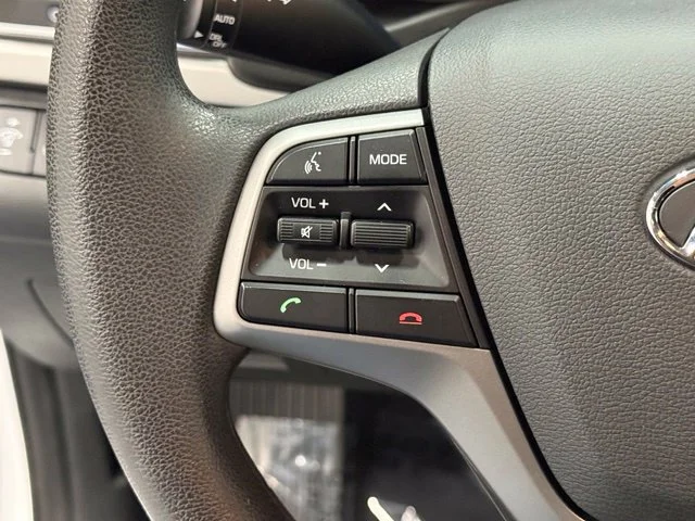 Used 2018 White Hyundai SEL image 18