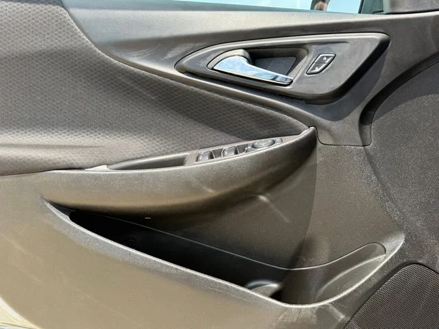 Used 2025 Gray Chevrolet RS image 21