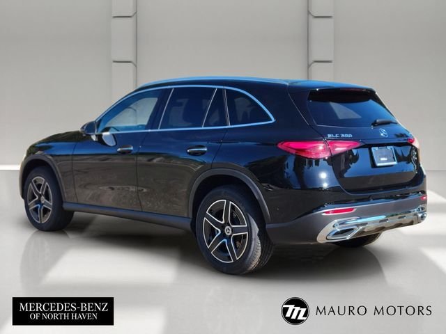 Used 2027 Black Mercedes-Benz GLC 300 image 3