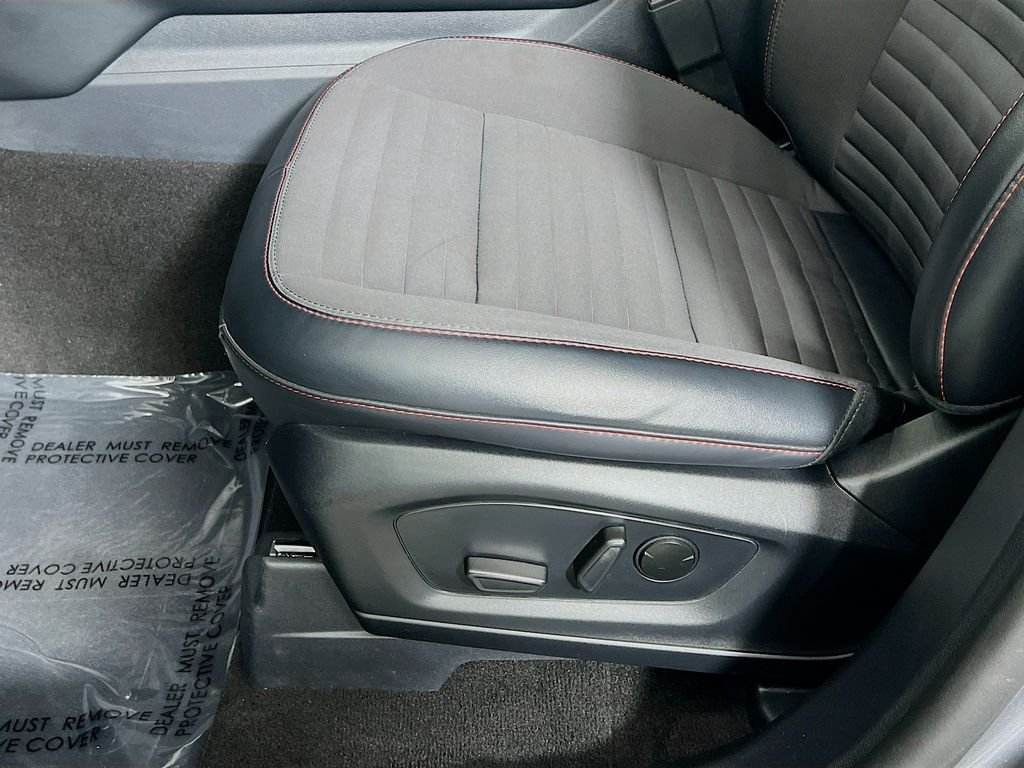 Used 2025 Carbonized Gray Metallic Ford ST-Line image 19