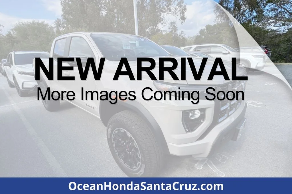 2026 GMC Canyon 4WD AT4 Crew Cab Short Box's photo