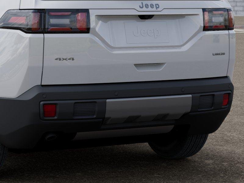 New 2026 Bright White Clear-Coat Exterior Paint Jeep Laredo image 13