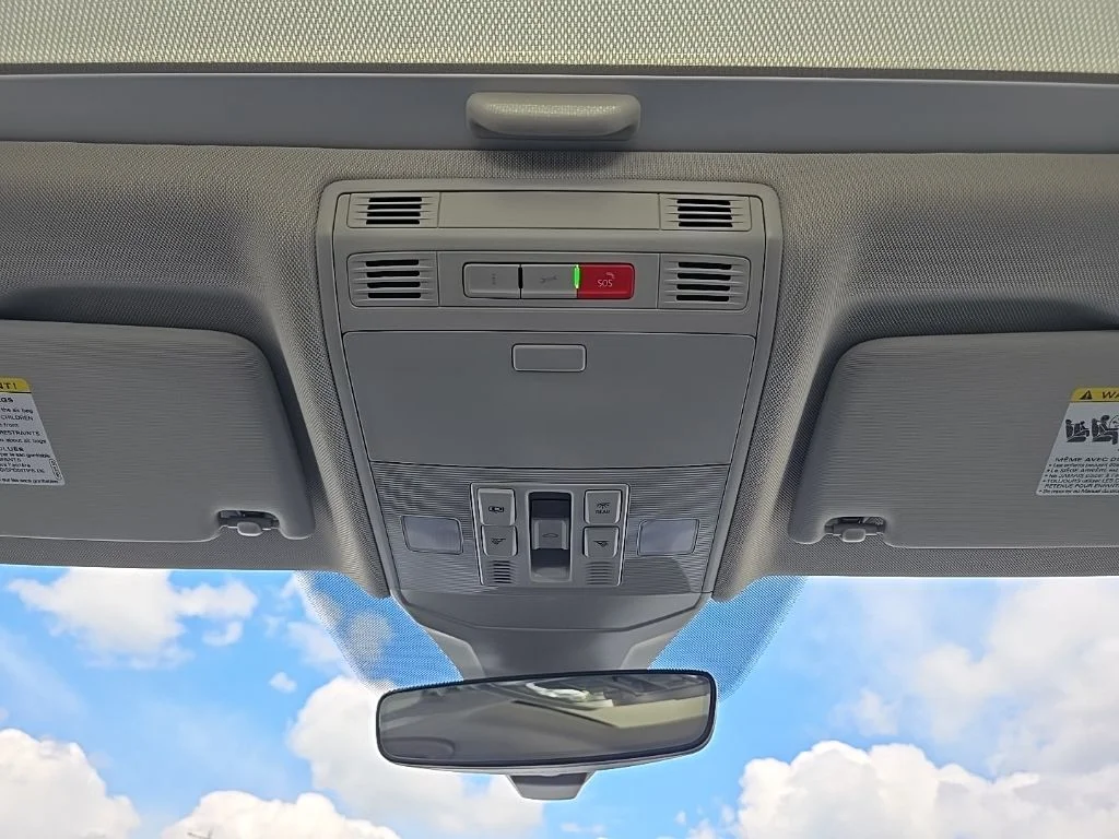 2025 Volkswagen Jetta SEL - Photo 22