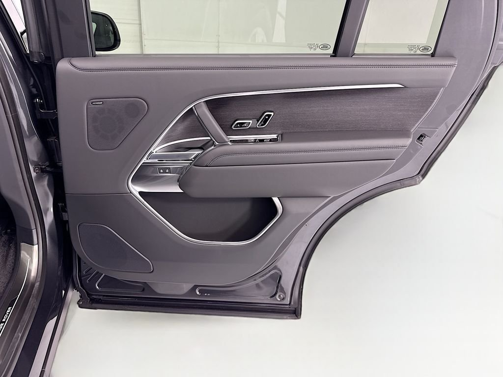 New 2026 Carpathian Grey LAND ROVER SE LWB 7-Seats / V8 image 26