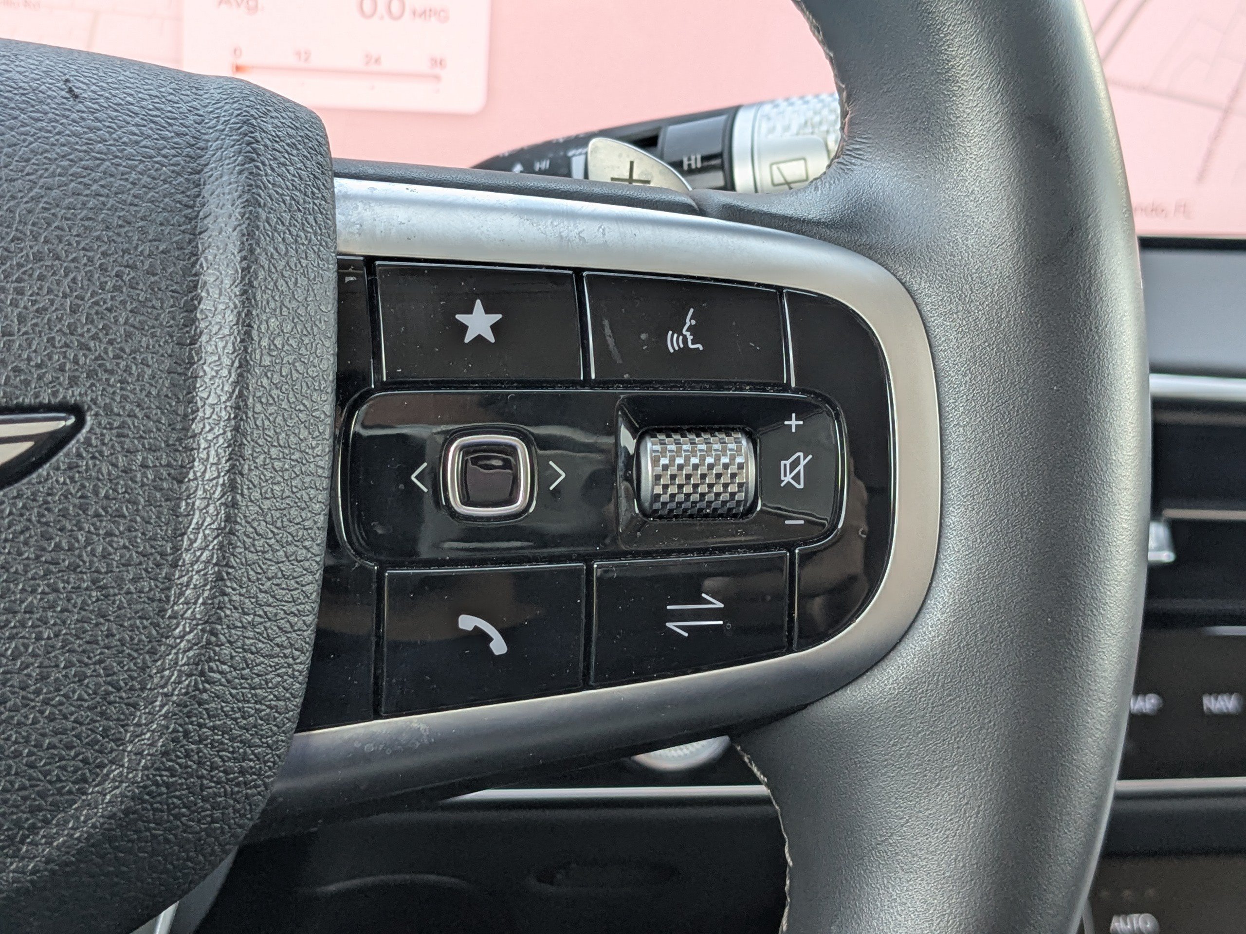 2026 GENESIS GV70 Standard - Photo 28
