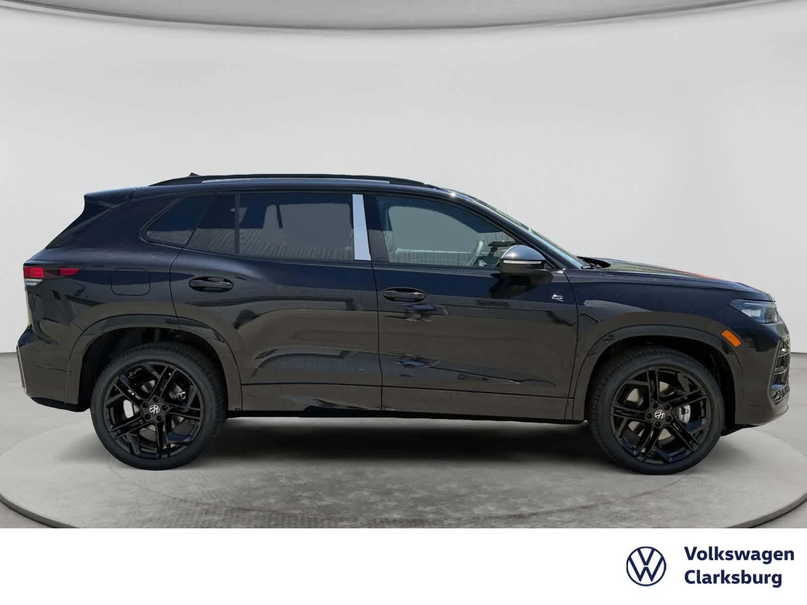 New 2026 Deep Black Pearl Volkswagen SE R-Line Black image 4