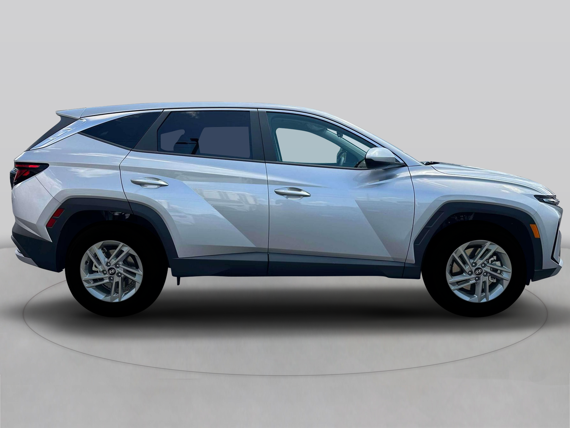 New 2026 Silver Hyundai SE AWD image 9