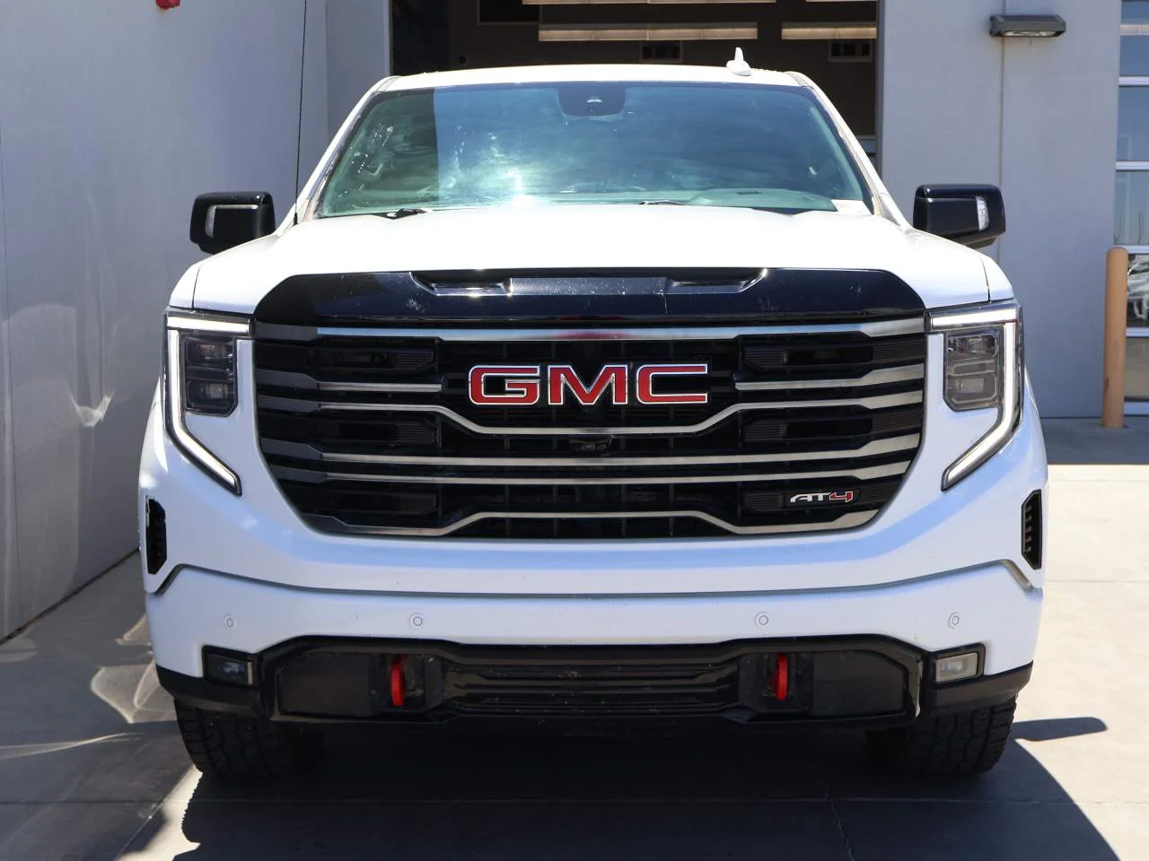 Used 2025 Summit White GMC AT4 Crew Cab image 5