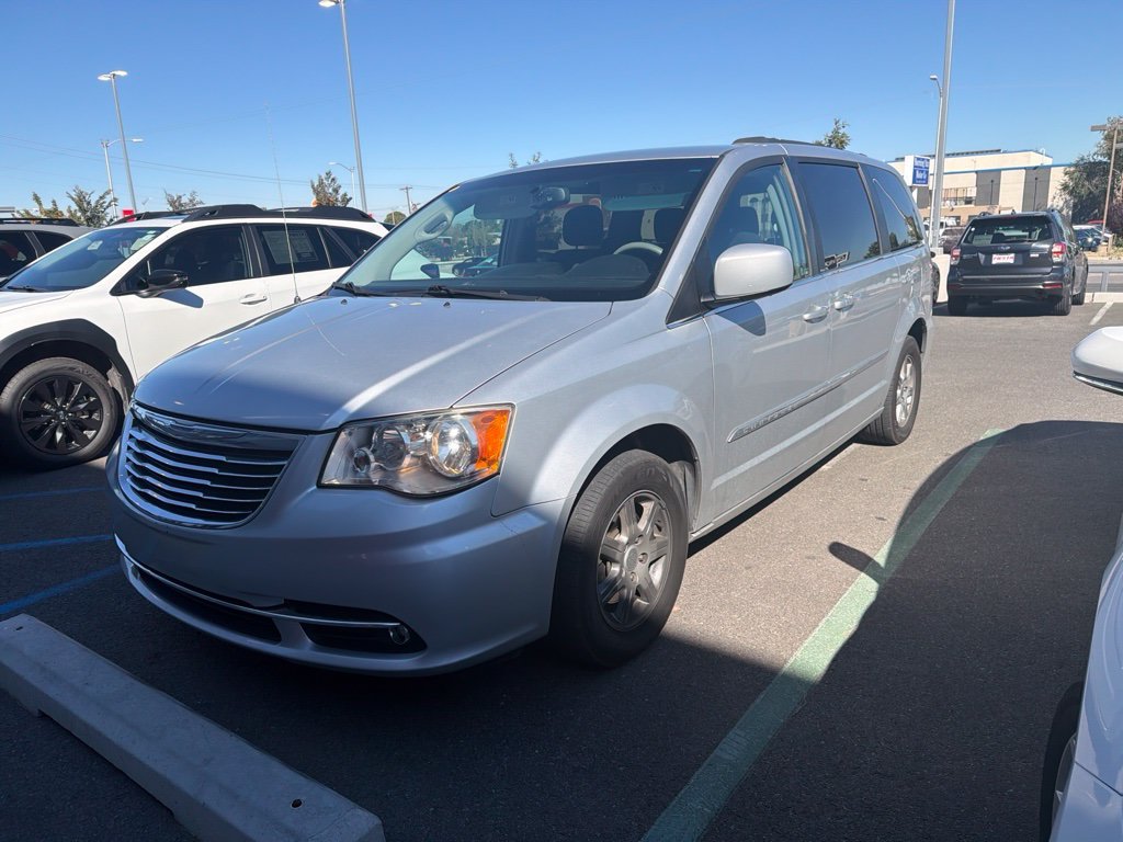 2012 Chrysler Town & Country Touring