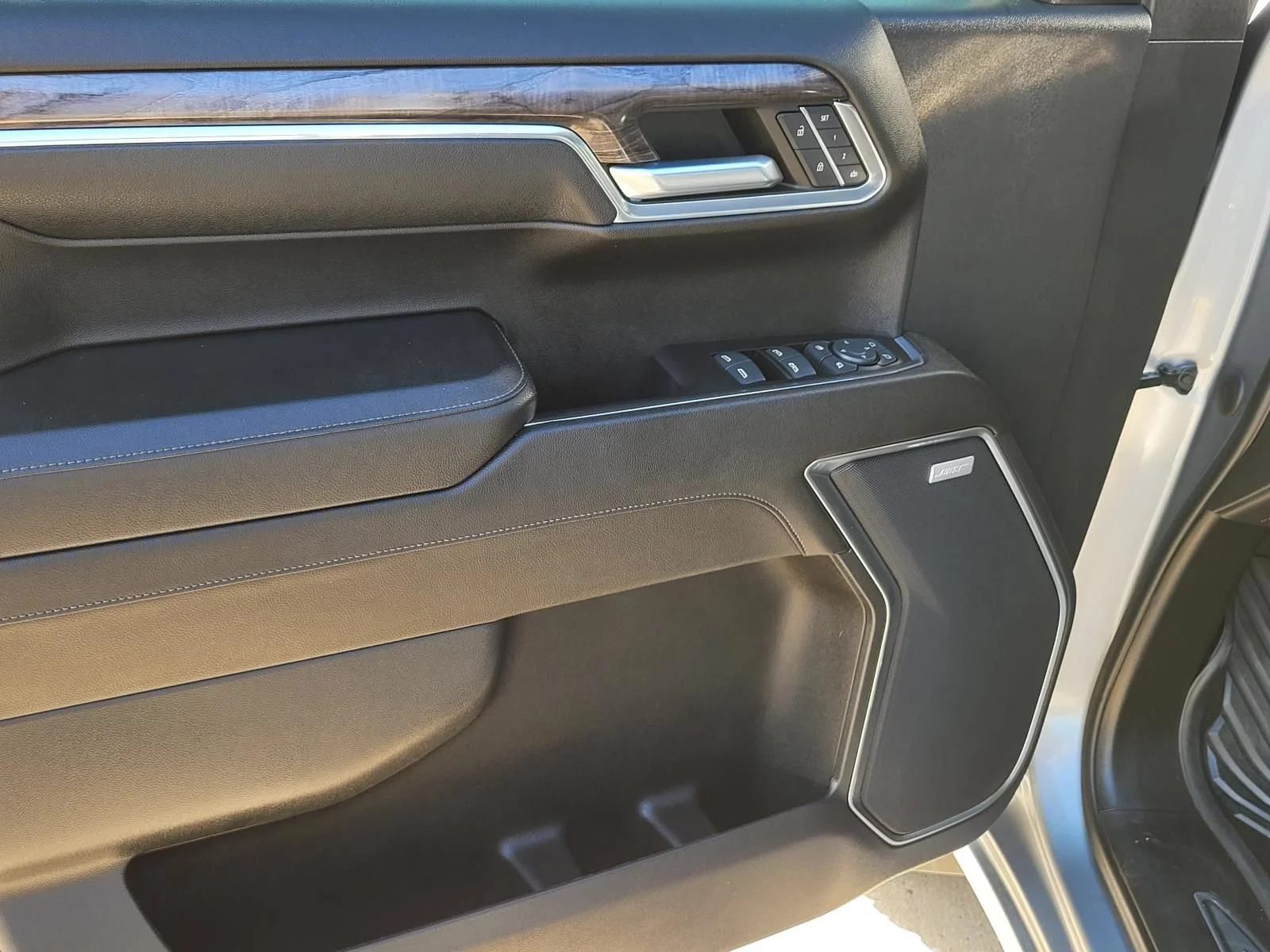 Used 2023 Sterling Gray Metallic Chevrolet LTZ image 18