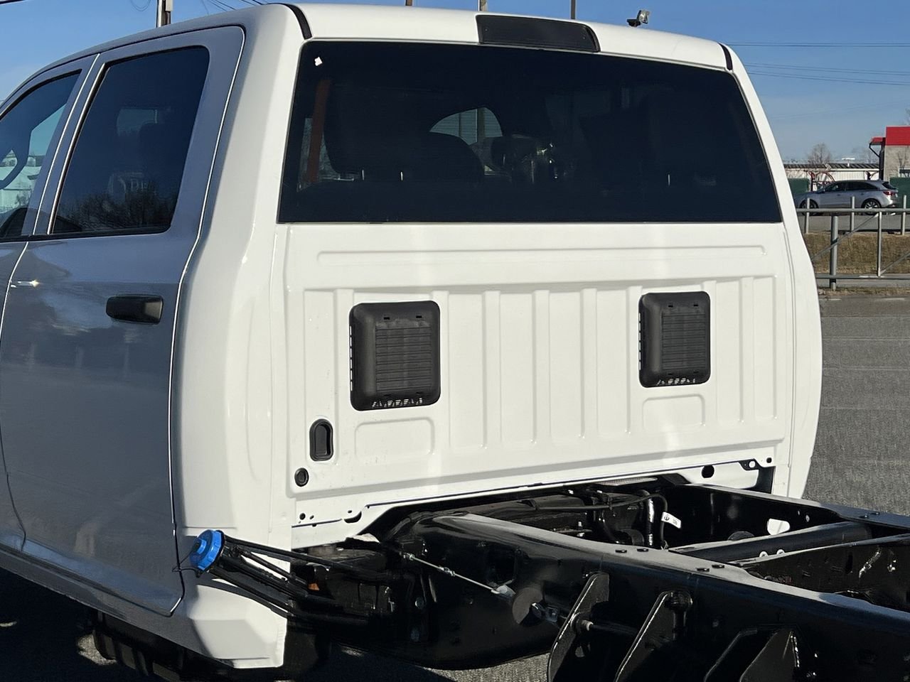New 2026 Bright White Clear-Coat Exterior Paint RAM Tradesman image 26