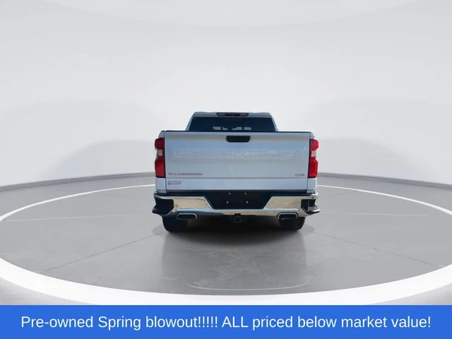 Used 2019 White Chevrolet LTZ image 7