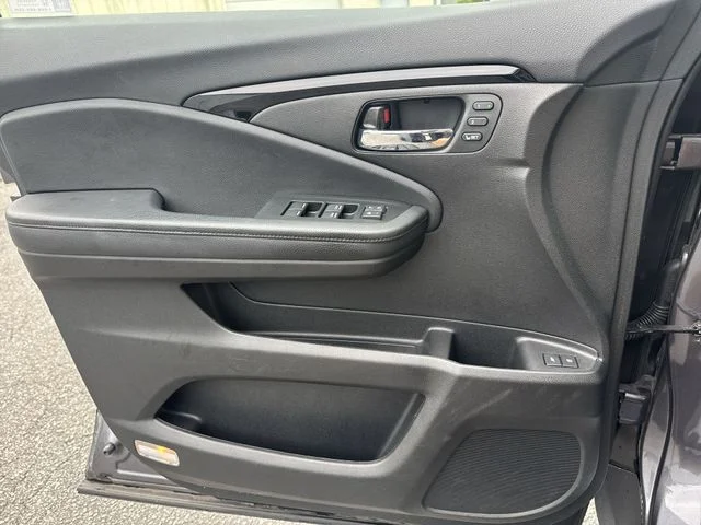 Used 2021 Gray Honda Touring image 27