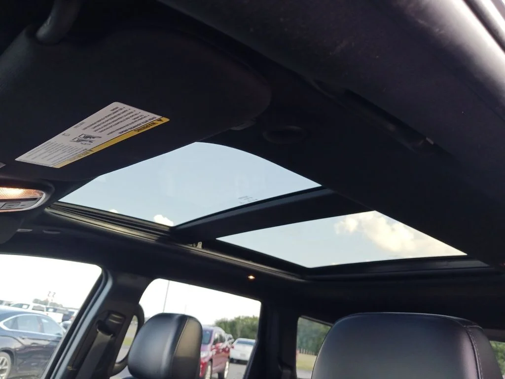 Used 2021 Black Jeep Limited image 22