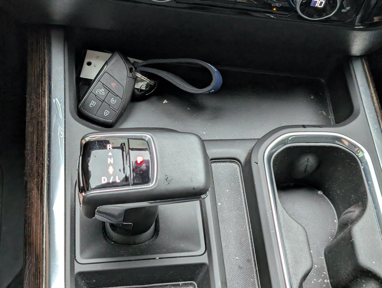 Used 2026 Summit White GMC Elevation image 23