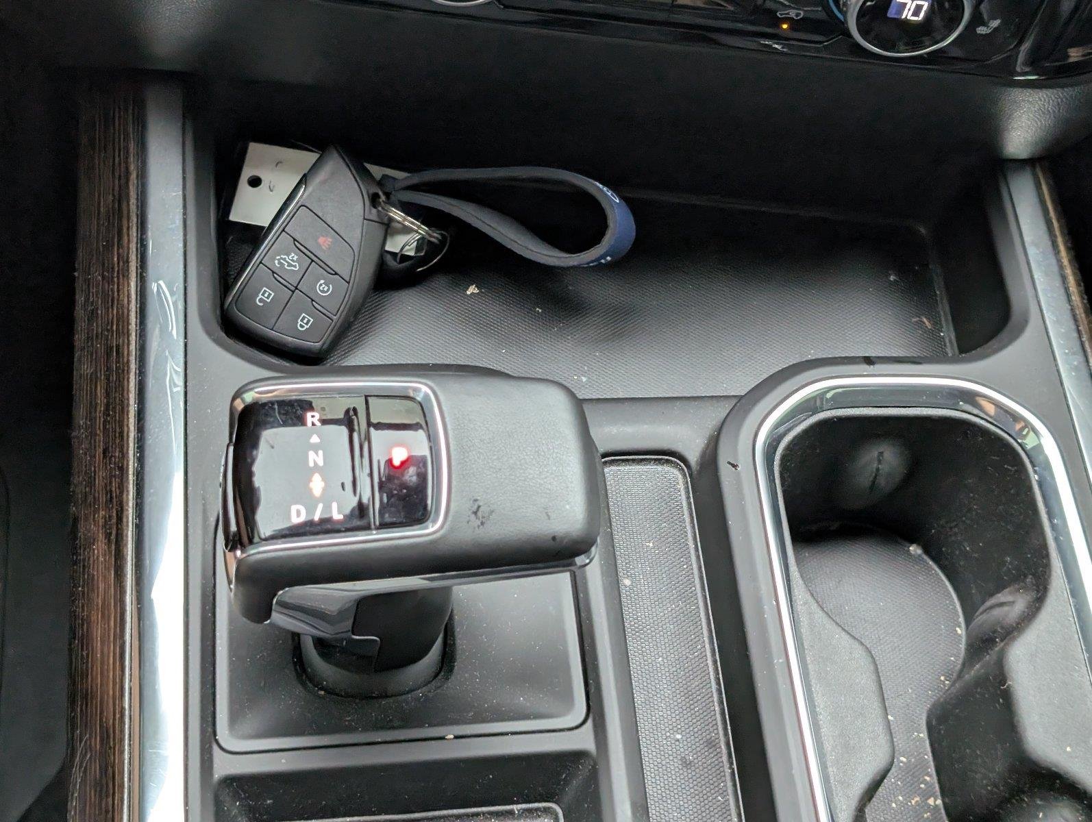 Used 2026 Summit White GMC Elevation image 23