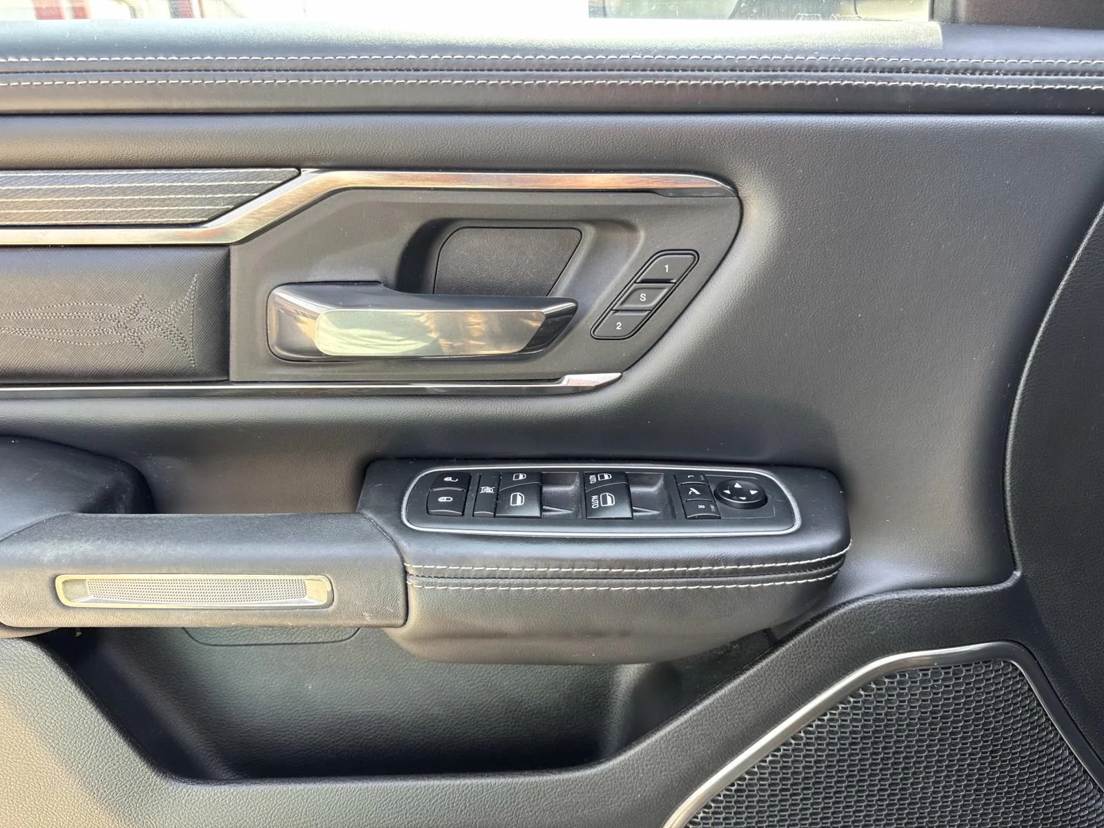 Used 2021 Silver Ram Limited image 19
