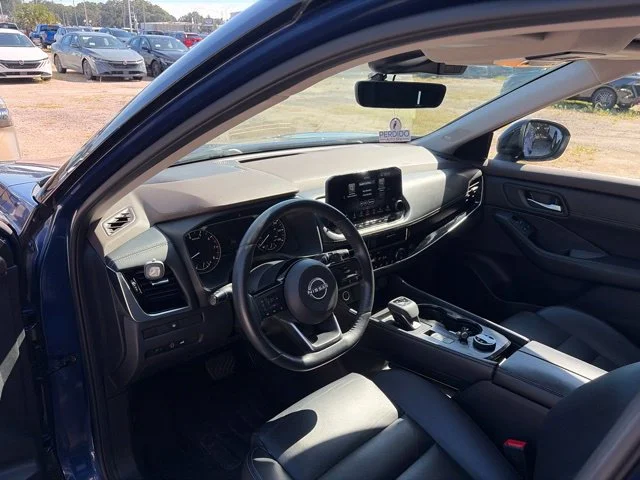 Used 2023 Blue Nissan SL image 27