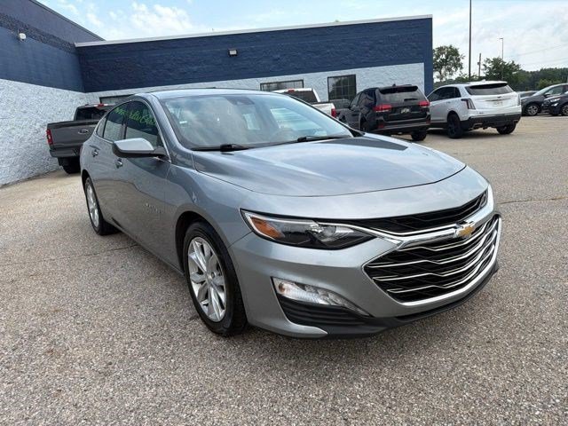 Used 2024 Sterling Gray Metallic Chevrolet LT image 7