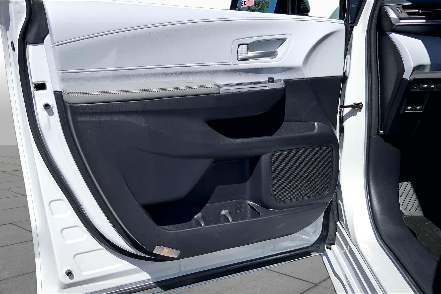 New 2026 Wind Chill Pearl Toyota XLE image 10