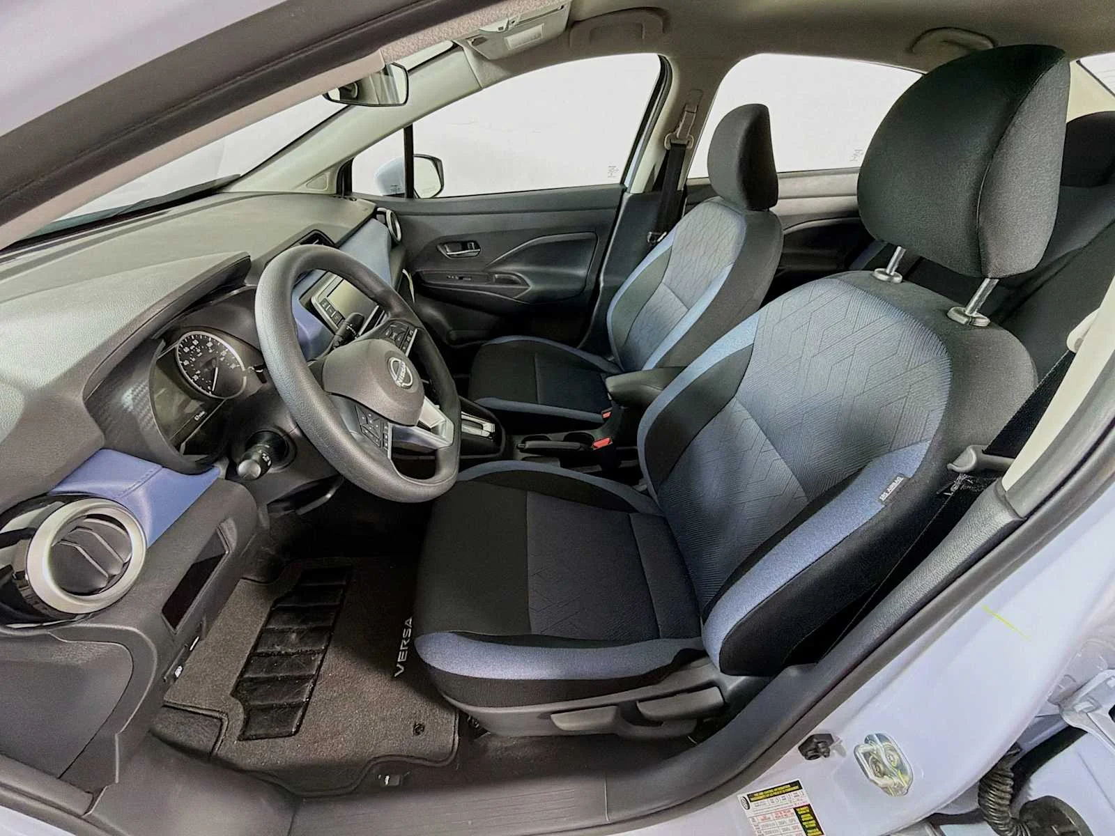 Certified Used 2025 Gray Sky Pearl Nissan SV image 18