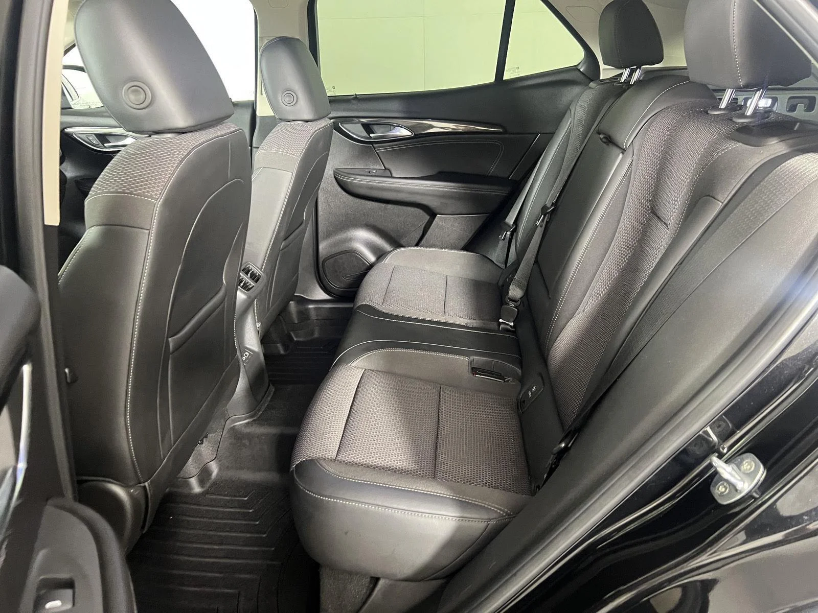 Used 2023 Ebony Twilight Metallic Buick Preferred image 25