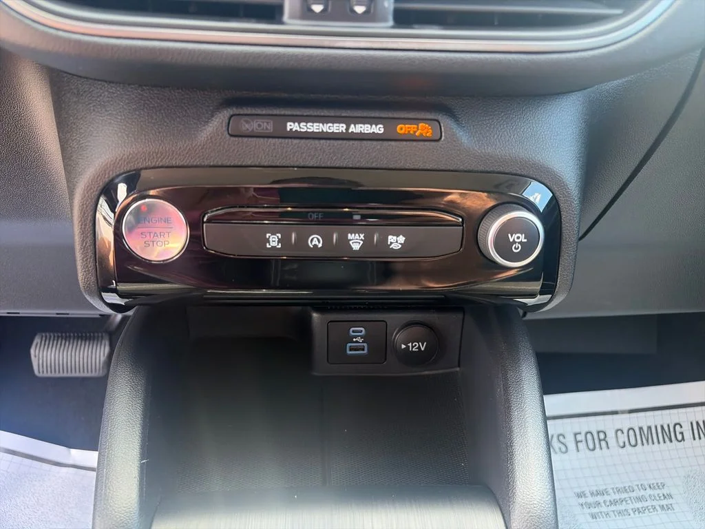 Used 2023 Gray Ford Active image 18